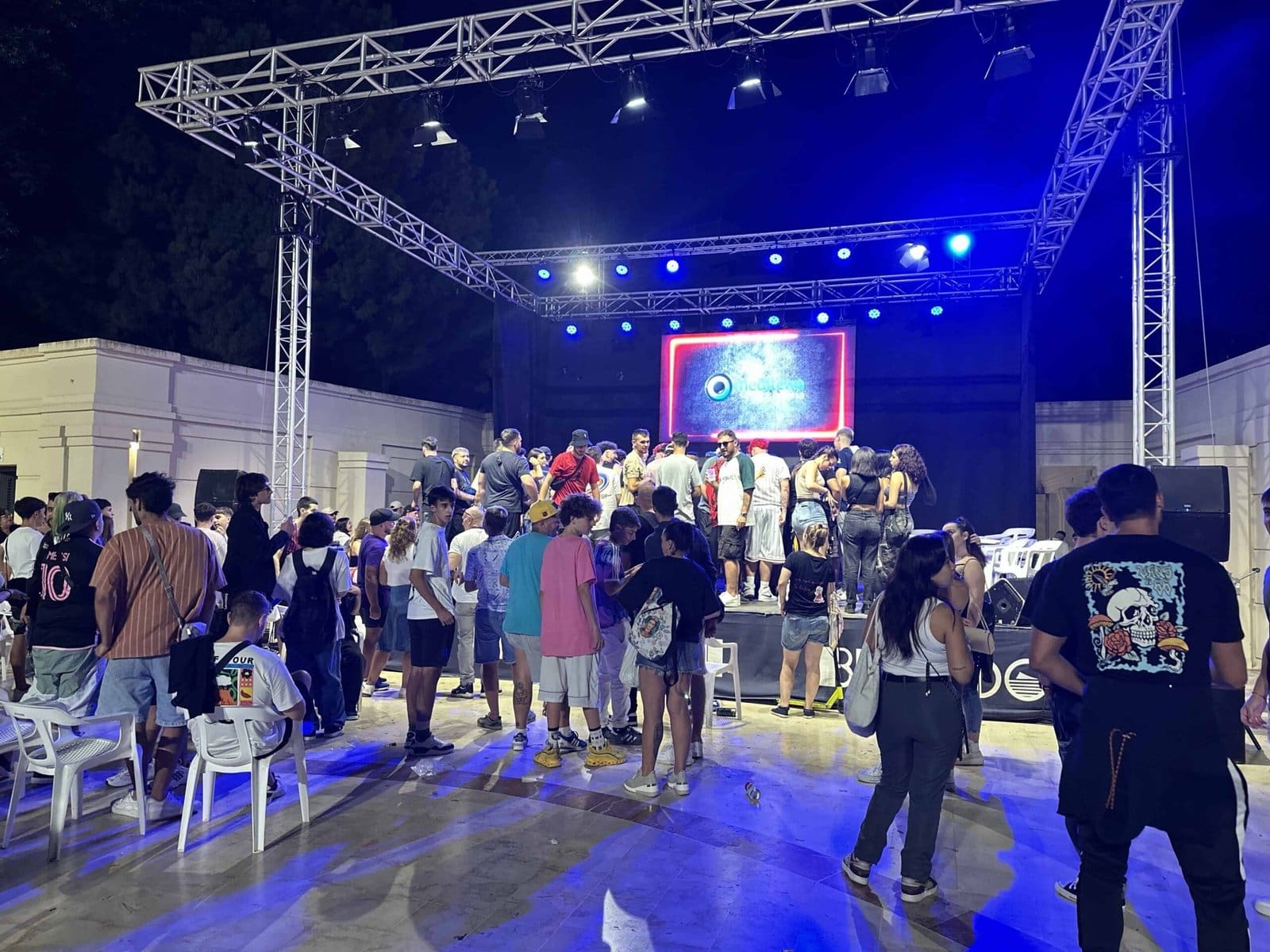 Benidorm se convierte en el epicentro del rap: La quinta edición de la Batalla de Gallos arrasa