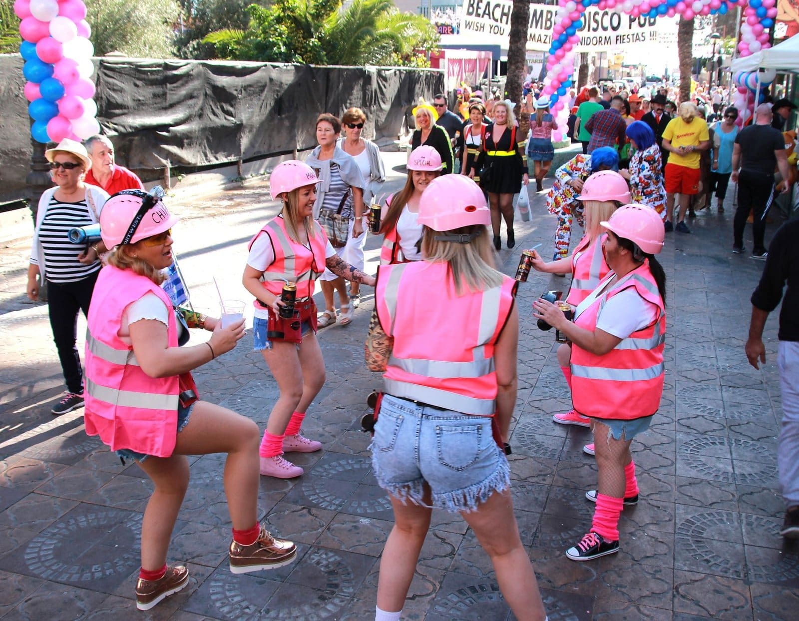 Benidorm celebrará una nueva edición de la ‘Fancy Dress’ en la que se esperan más de 30.000 asistentes