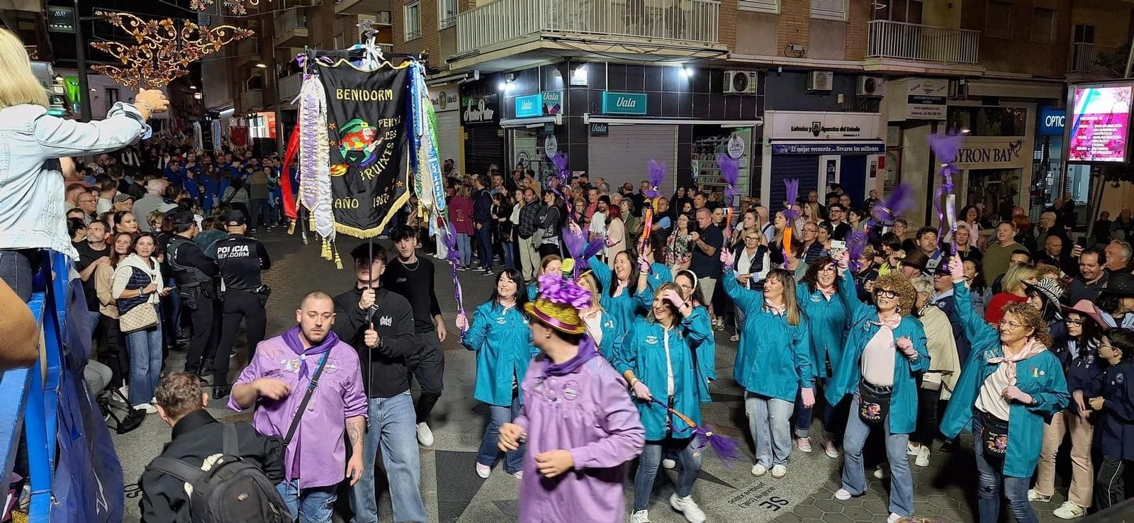🔥 235 Peñas invaden Benidorm | ¡Así empieza la fiesta más grande del año! 🔥